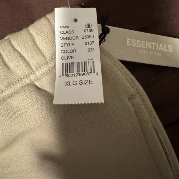 Fear of God Essentials Olive Sweatpants. Men sz XL Brand new - Picture 5 of 7